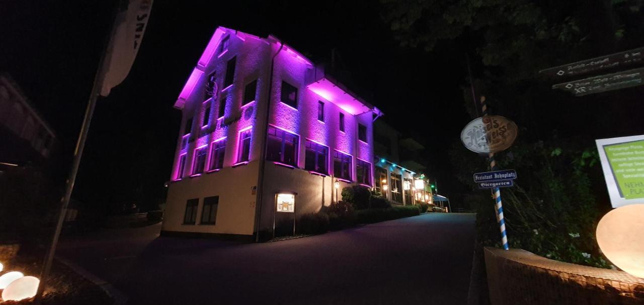 Bigger Hof - Wirtshaus Platzhirsch Am Jahnplatz 3* Olsberg