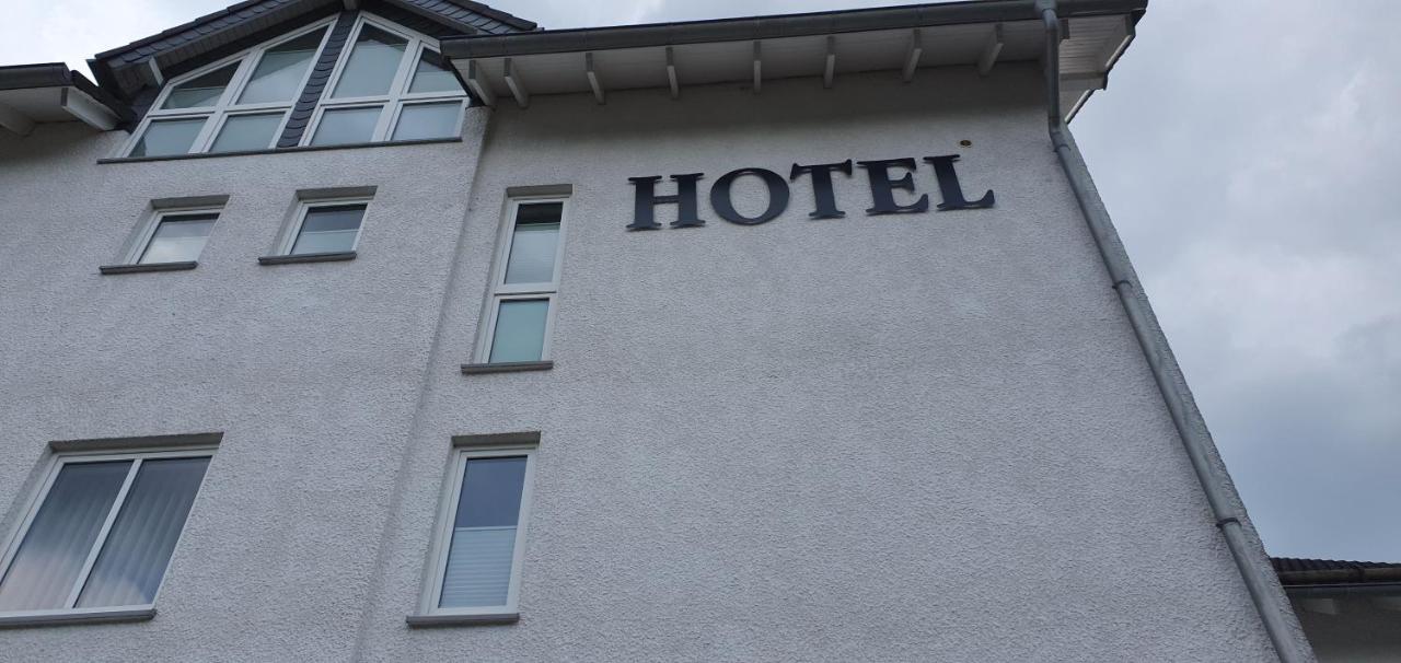 Bigger Hof - Wirtshaus Platzhirsch Am Jahnplatz Olsberg