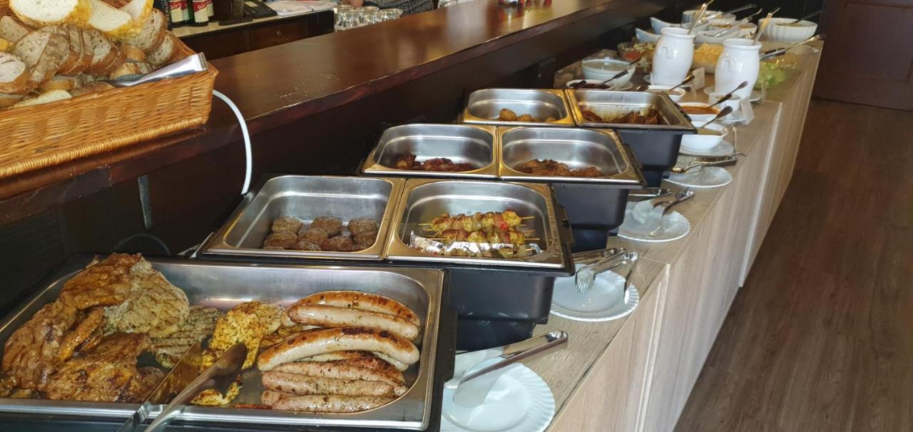 Bigger Hof - Wirtshaus Platzhirsch Am Jahnplatz Hotel Olsberg