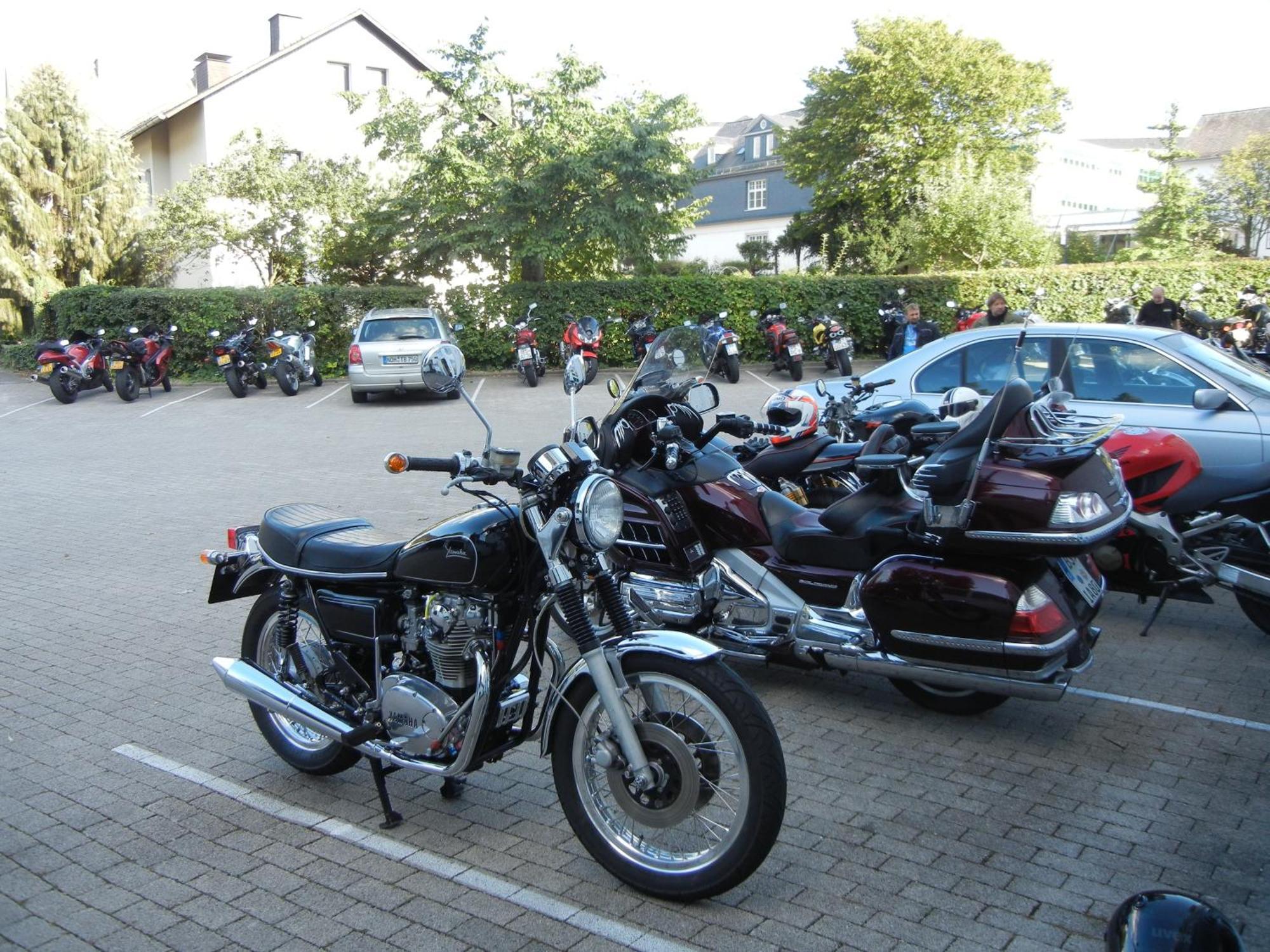 Bigger Hof - Wirtshaus Platzhirsch Am Jahnplatz Olsberg